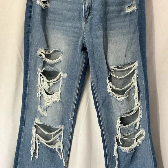 Vervet Women’s Distressed Straight Leg Denim Jeans Size 15/32” Waist NWTO - Picture 8 of 11